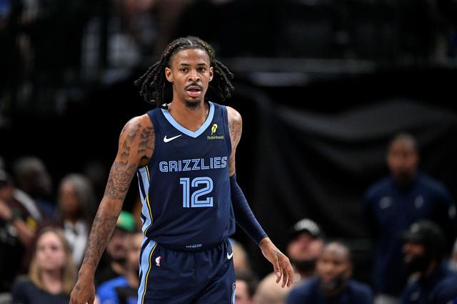 NBA全明星正赛：东部轰211分取胜 利拉德获MVP